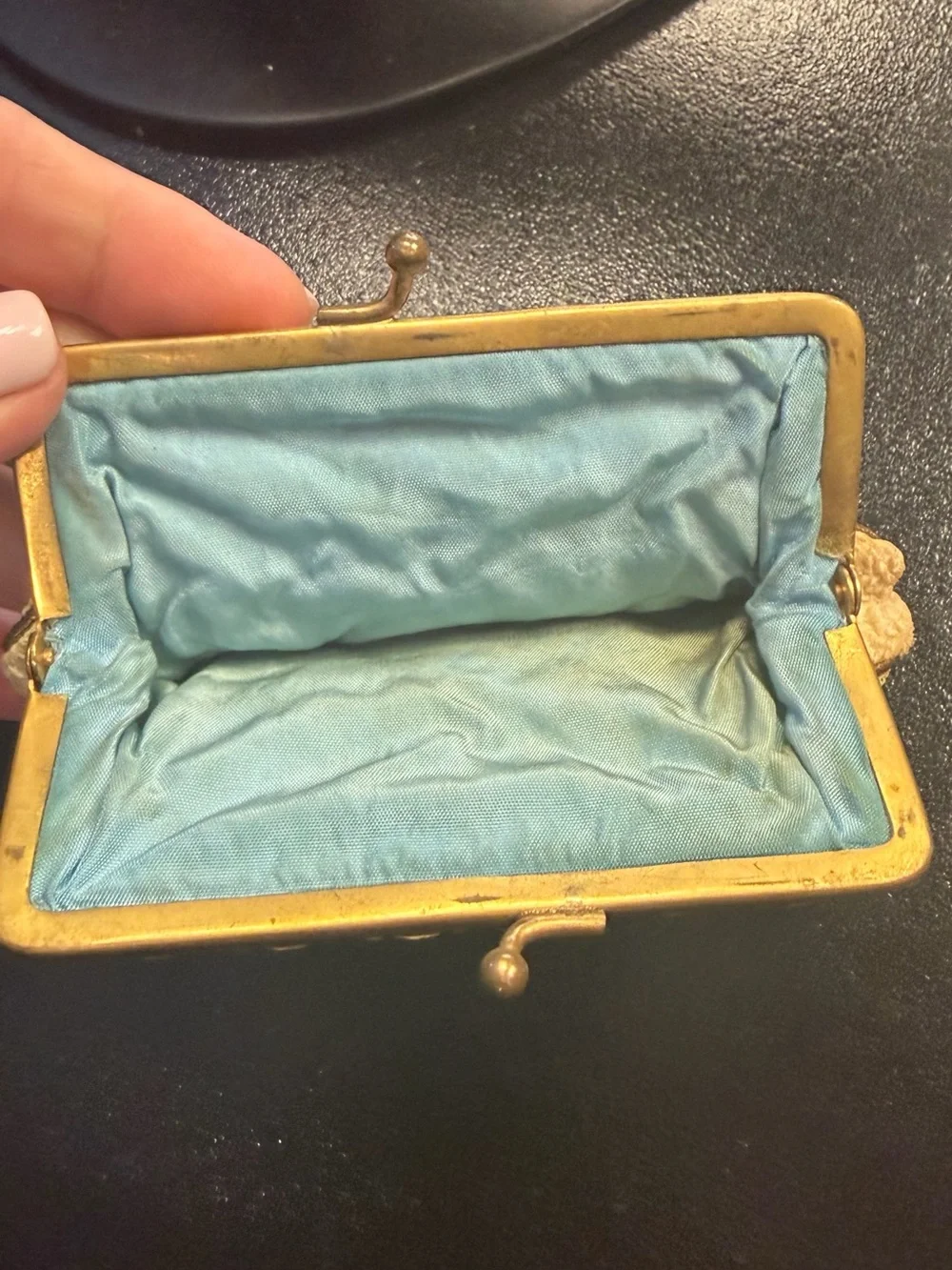Vintage Floral Needlepoint Tapestry Kiss-Lock Clutch coin purse